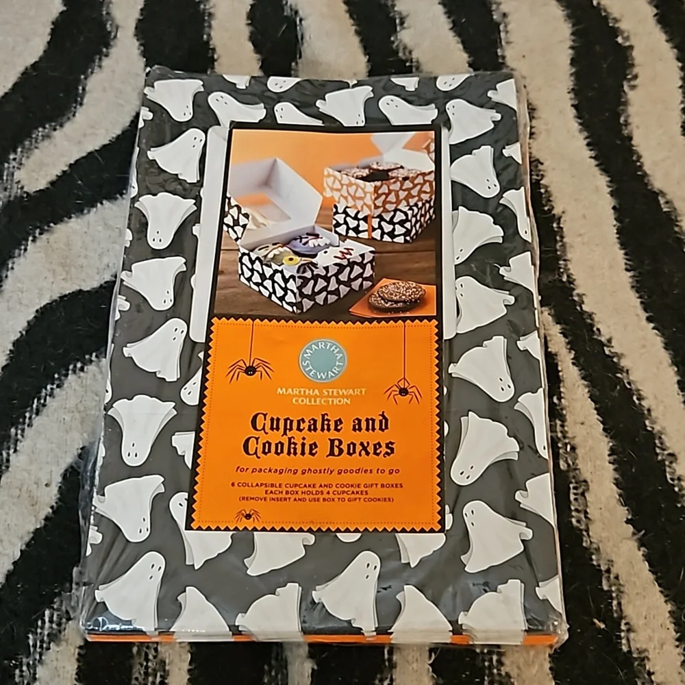 Halloween cupcake and cookie boxes NEW